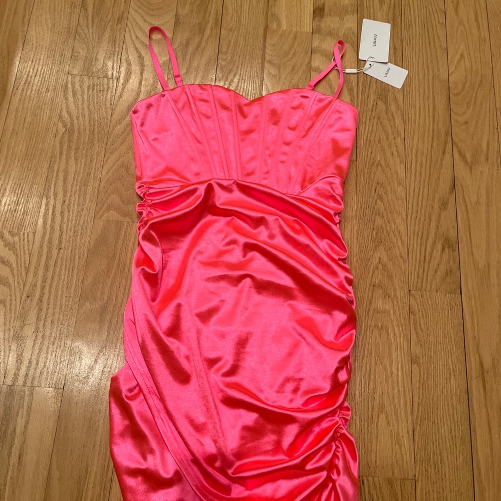 Linjou Women’s Neon Pink Dress size M New